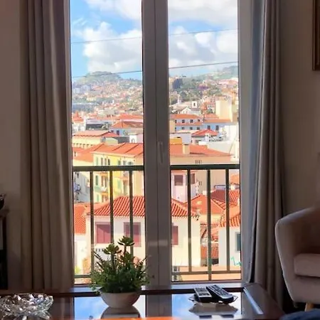Costa's Oldtown House In Apartment