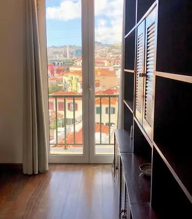 Costa's Oldtown House In Apartment