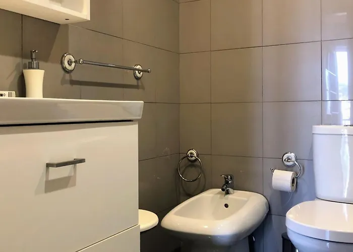 Costa's Oldtown House In Фуншал