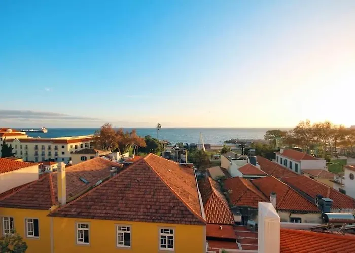 Costa's Oldtown House In