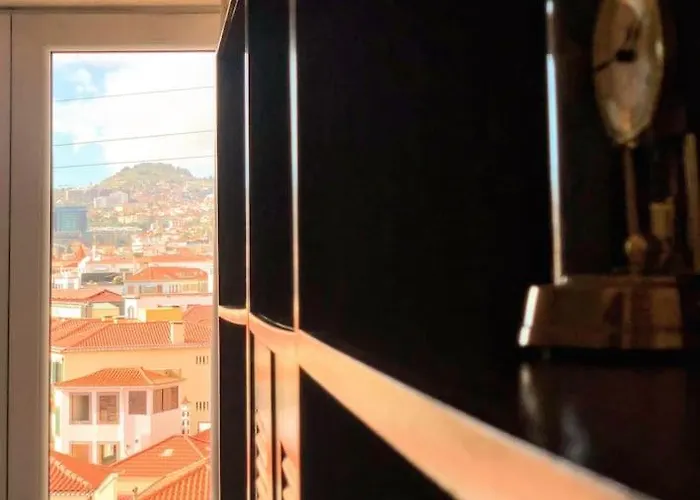 Costa's Oldtown House In Фуншал