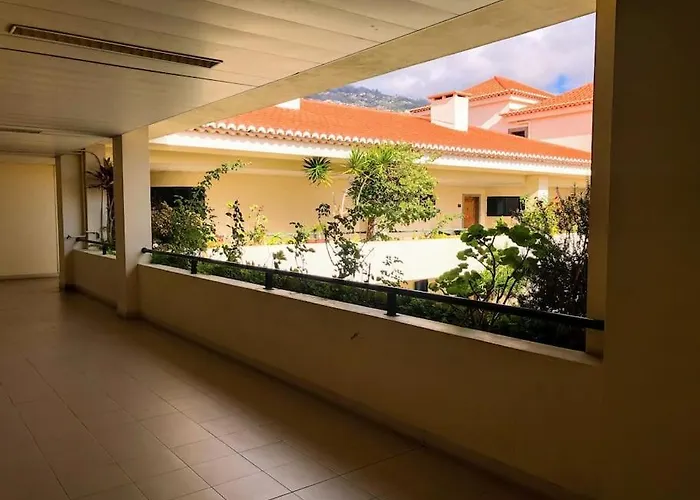 Costa's Oldtown House In