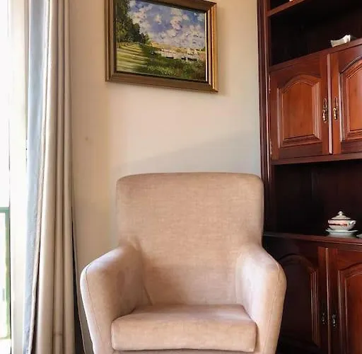 Costa's Oldtown House In Фуншал